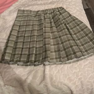 cute green skirt